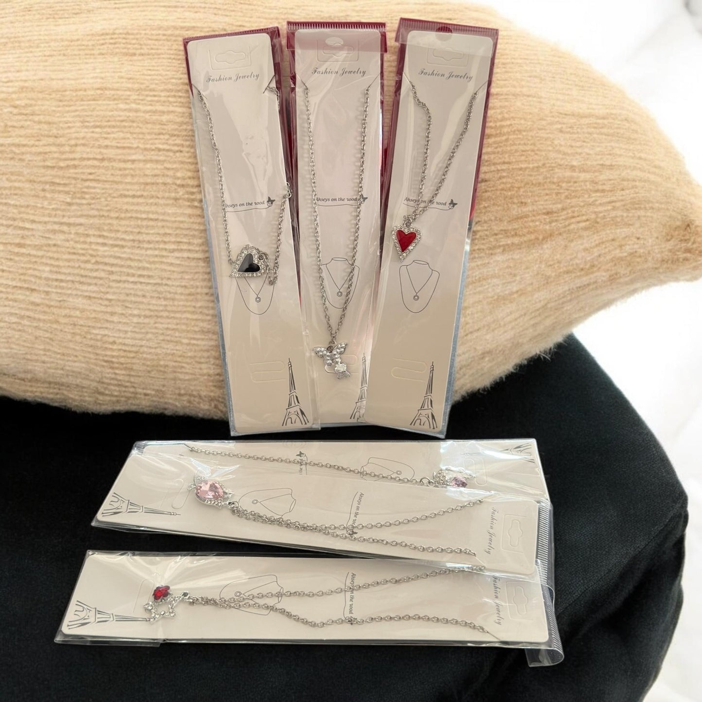 12 Collares Pedreria con Joya $7.5 c/u