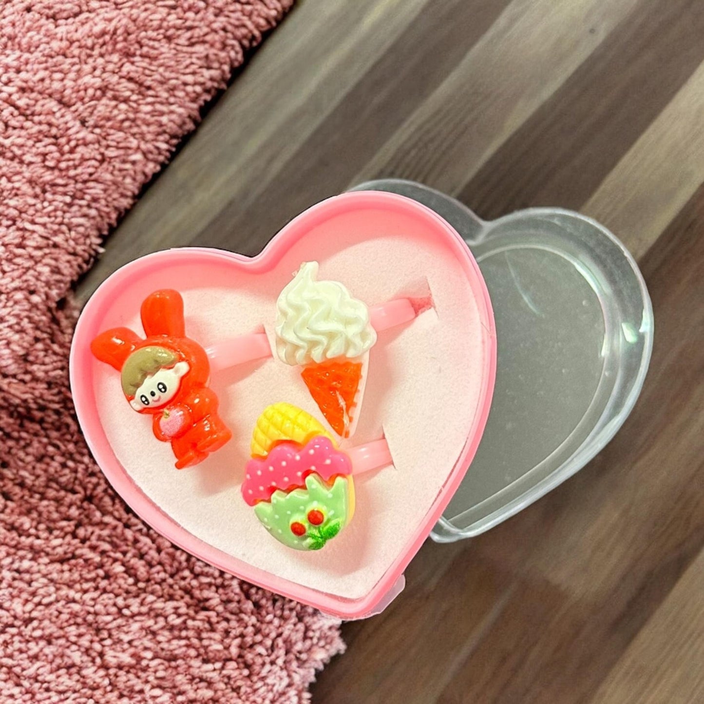 12 Corazón con 3 Anillos Figuras $9 c/u