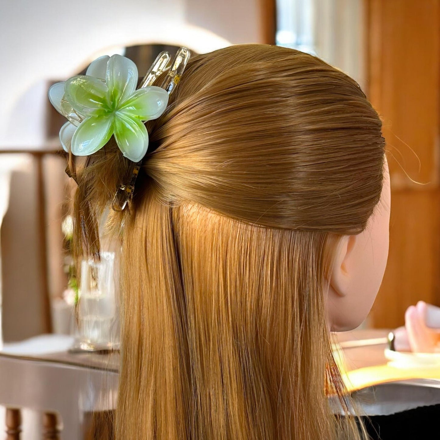 12 Pinzas Largas con Flor Hawaina $13 c/u