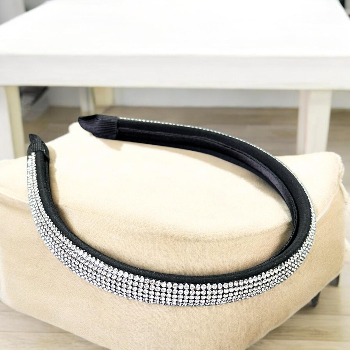 12 Diademas Brillosas para Cabello $24 c/u