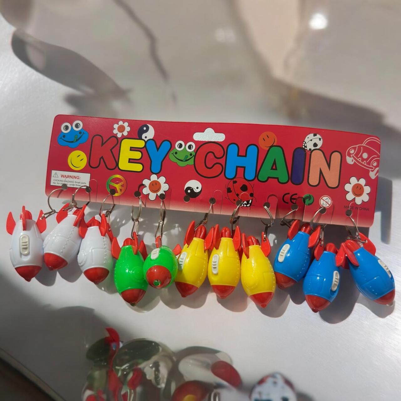 12 Llaveros Nave Espacial con Luz $4.5 c/u