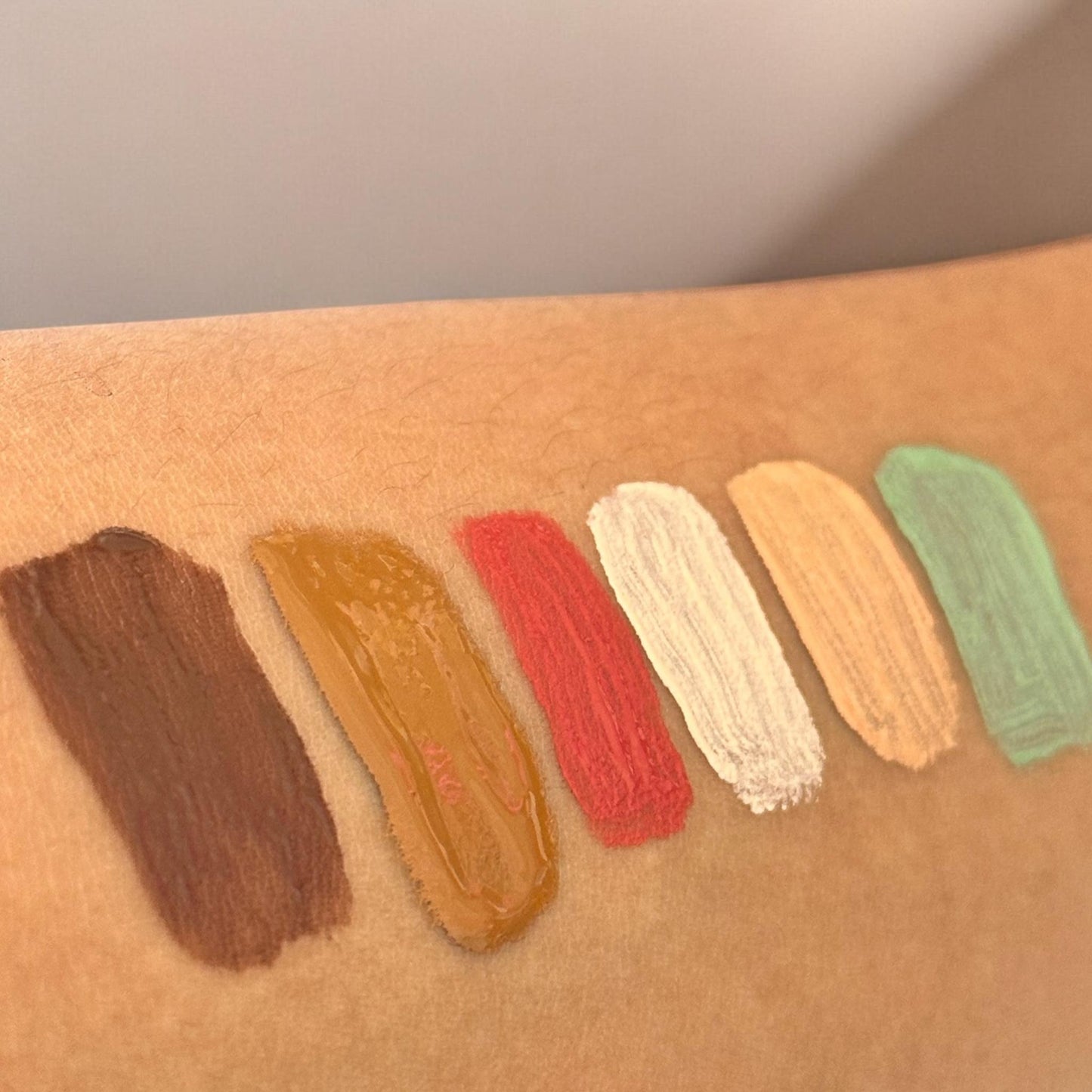 24 Correctores Liquidos para imperfecciones $8.5 c/u