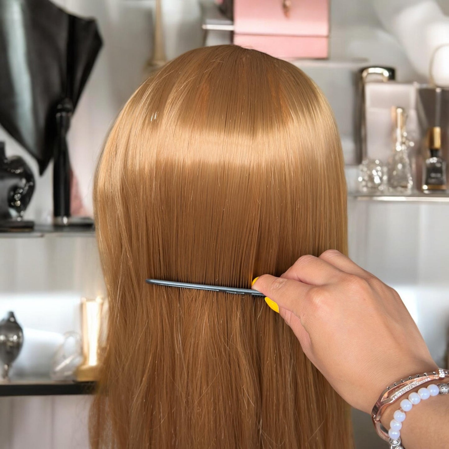 12 Sets para Cabello, Peines y Tijeras $17 c/u