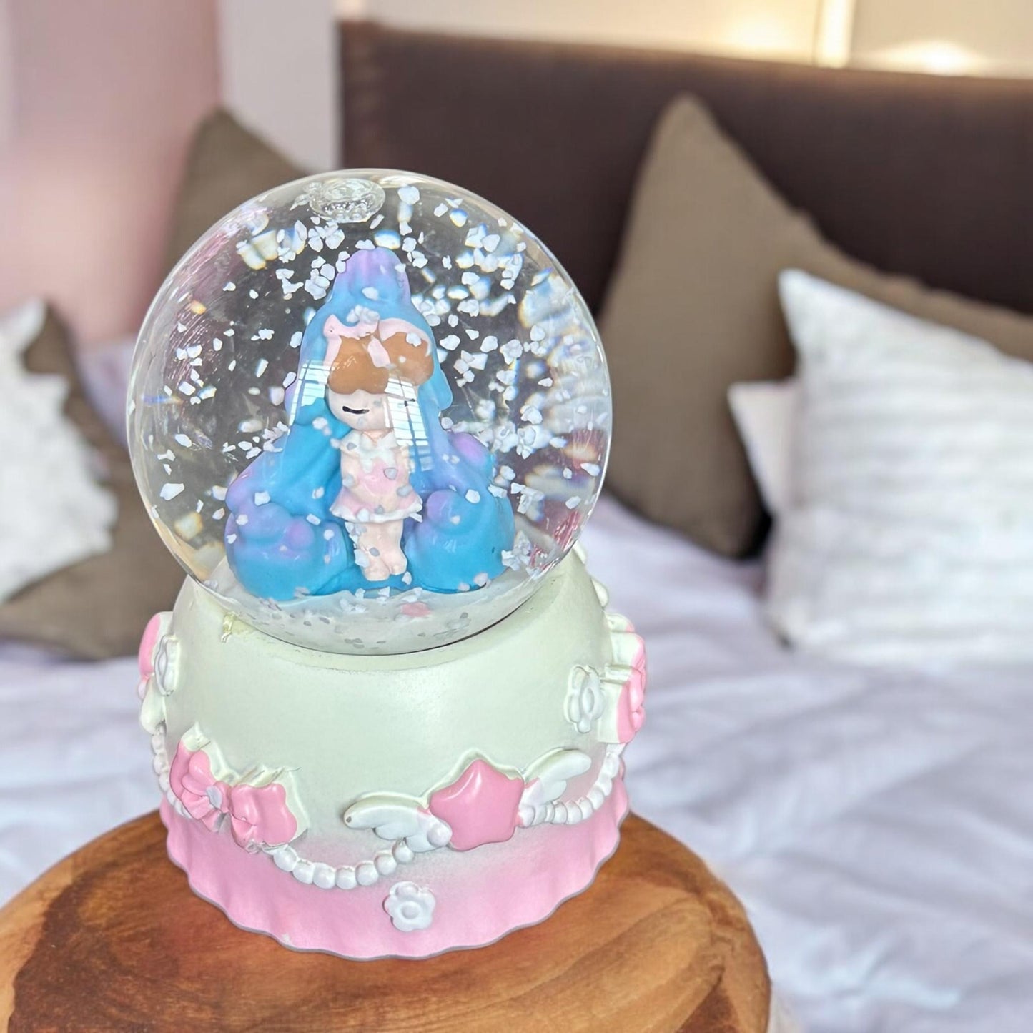 Mini Bola de Nieve con Muñequita con Luz