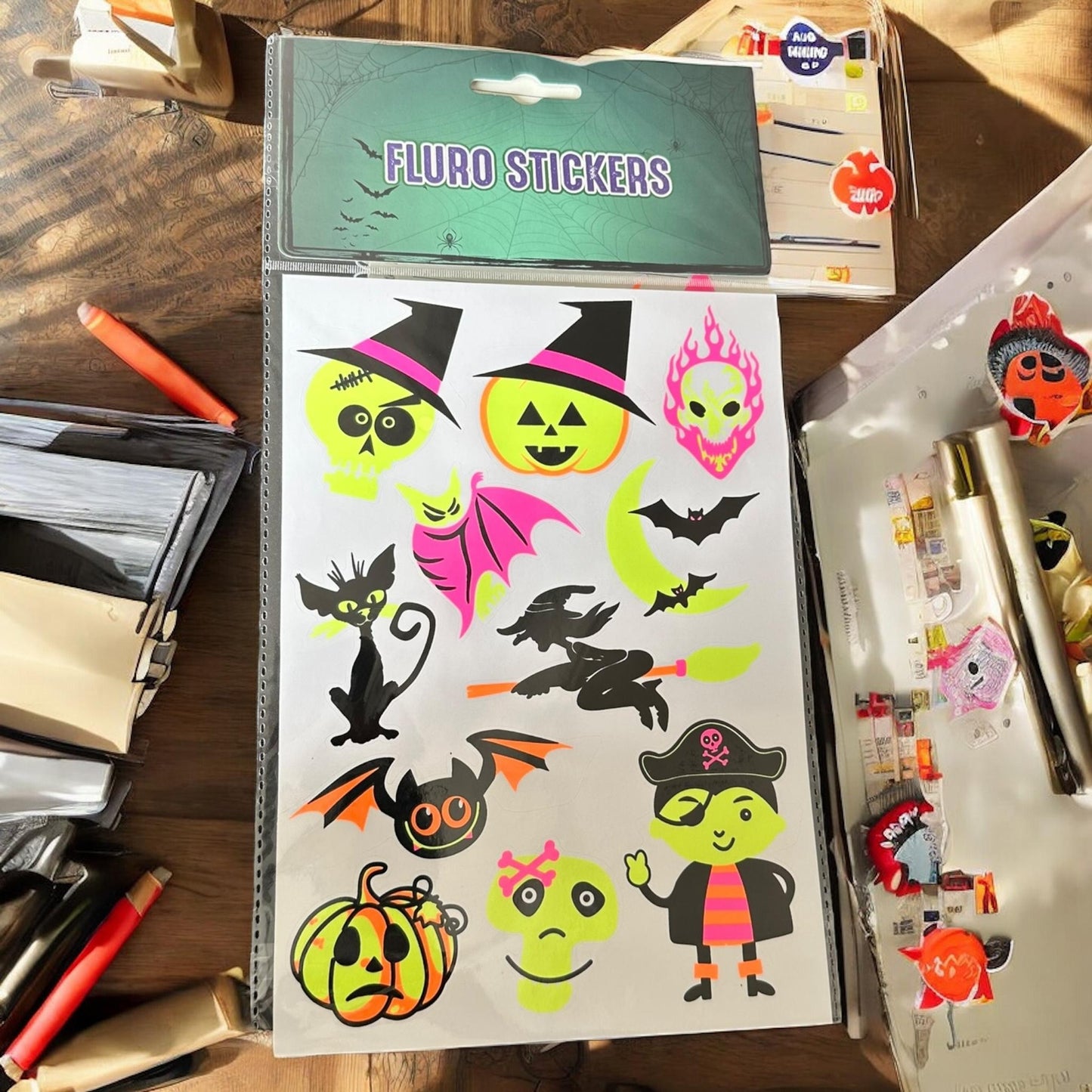 12 Stickers Halloween Fluorecentes $10 c/u