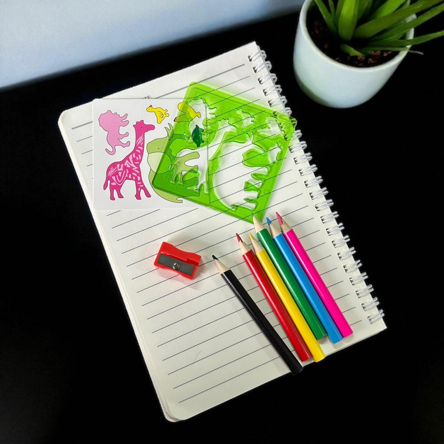 24 Sets de Dibujos Colores y sacapuntas $18.5 c/u