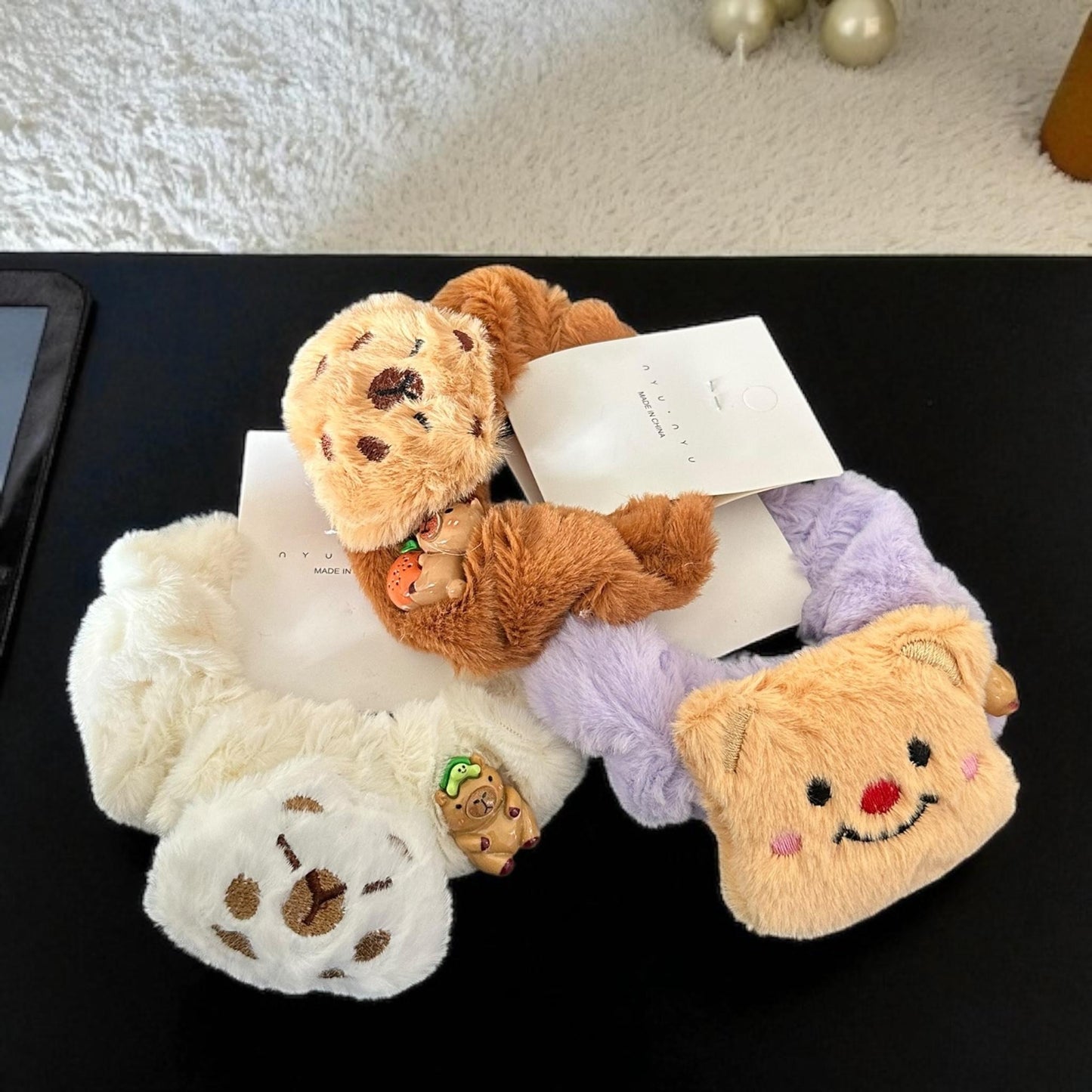 12 Scrunchies Capibaras Peluche $14.5 c/u