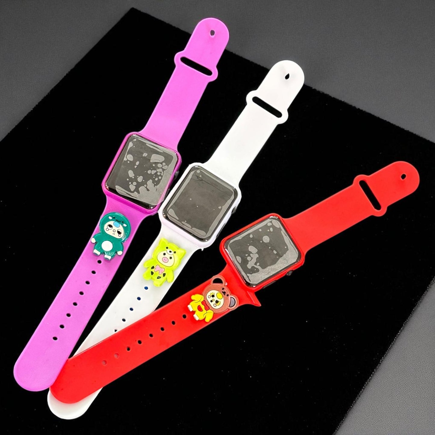 12 Relojes Digitales Correa de colores $15. c/u