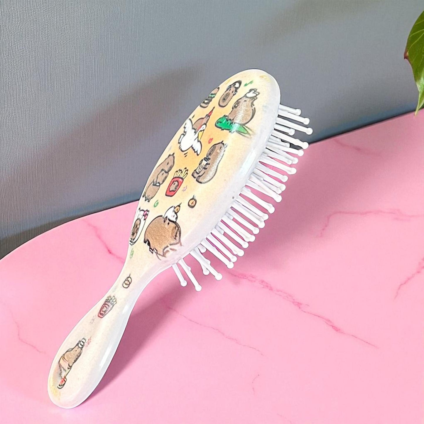 12 Cepillos Capibaras de Bolsillo con Mango $13.2 c/u