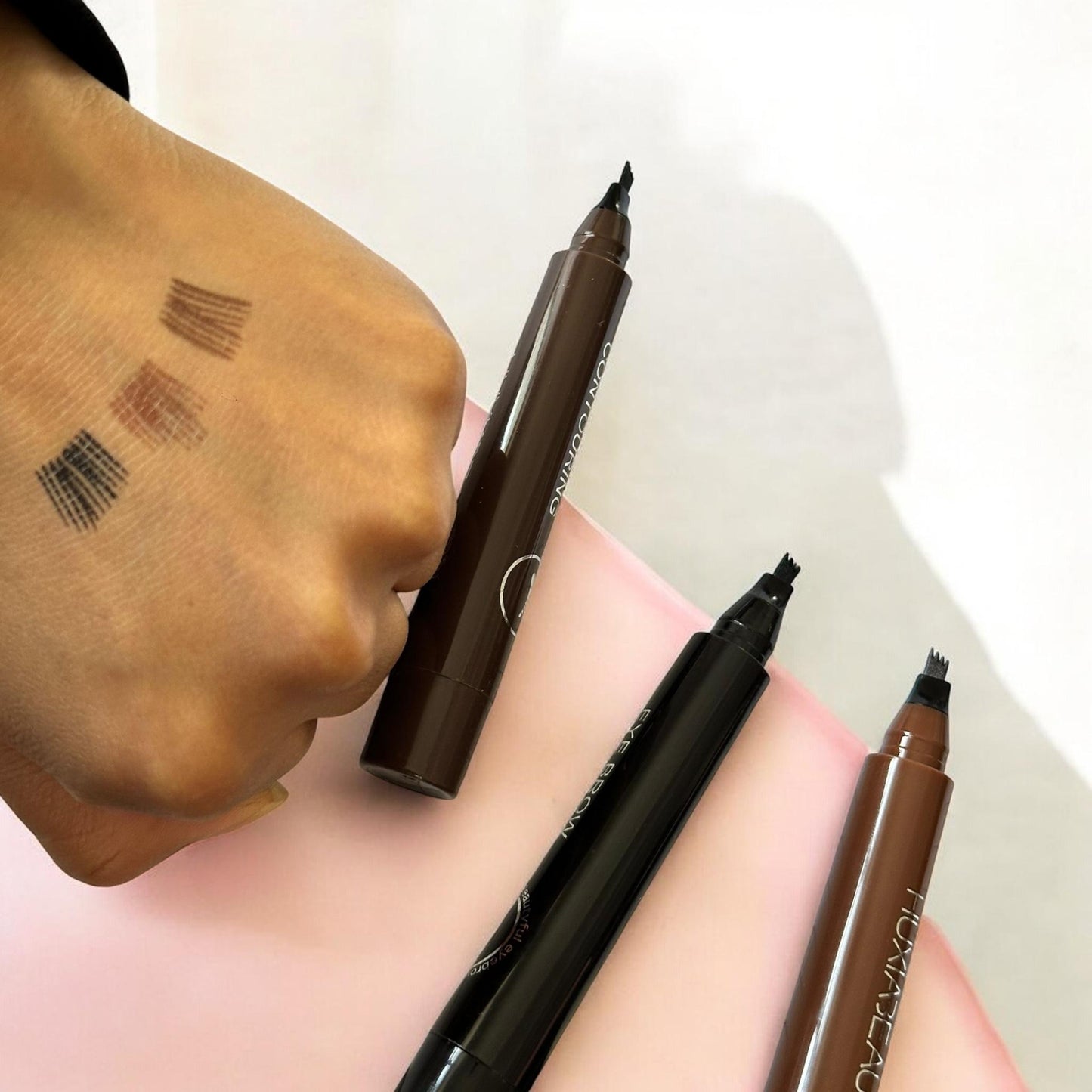 24 Plumones para Cejas $12.9 c/u