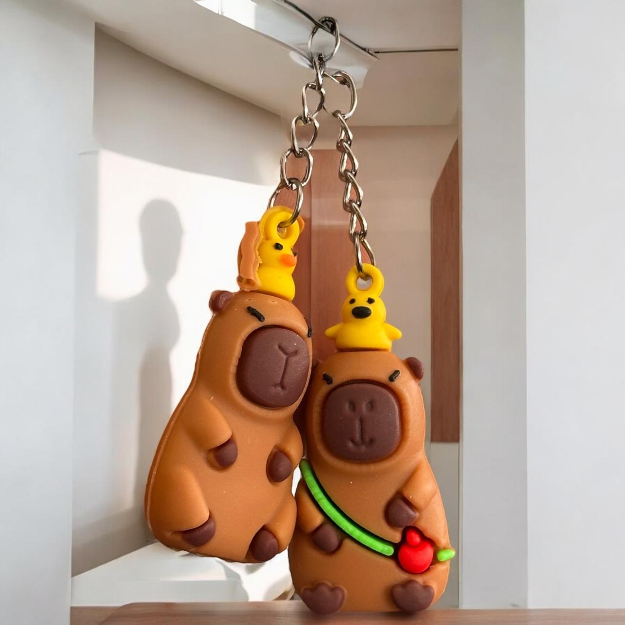 12 Llaveros Capibaras Accesorios $7.5 c/u