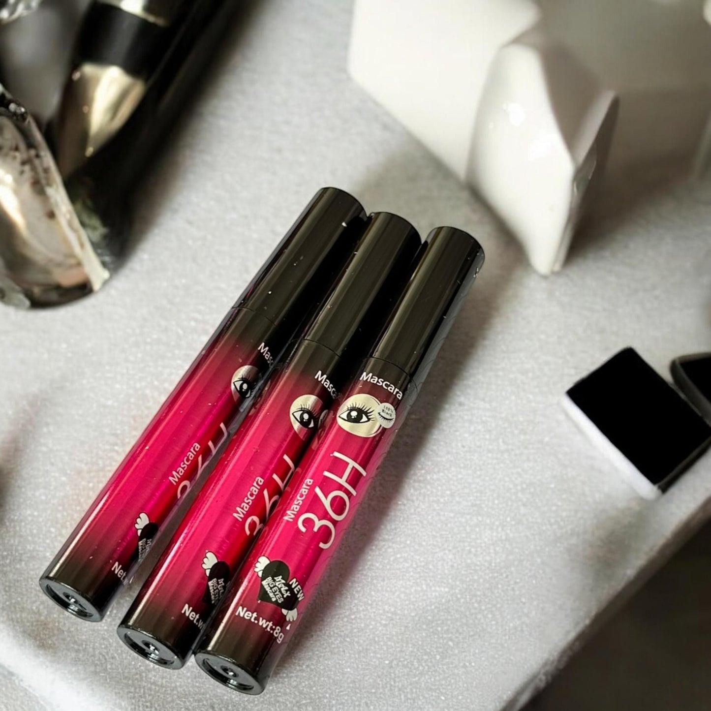 24 Mascarás para Pestañas 36H  $10 c/u