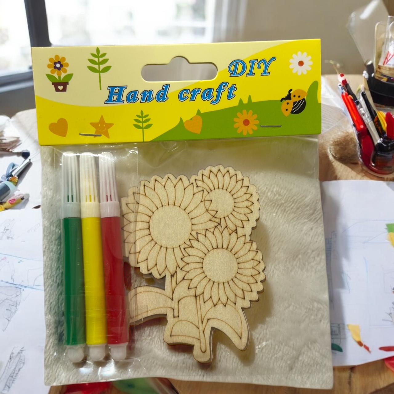 12 Sets para Pintar en Madera, Figuras y Plumones $8.9 c/u