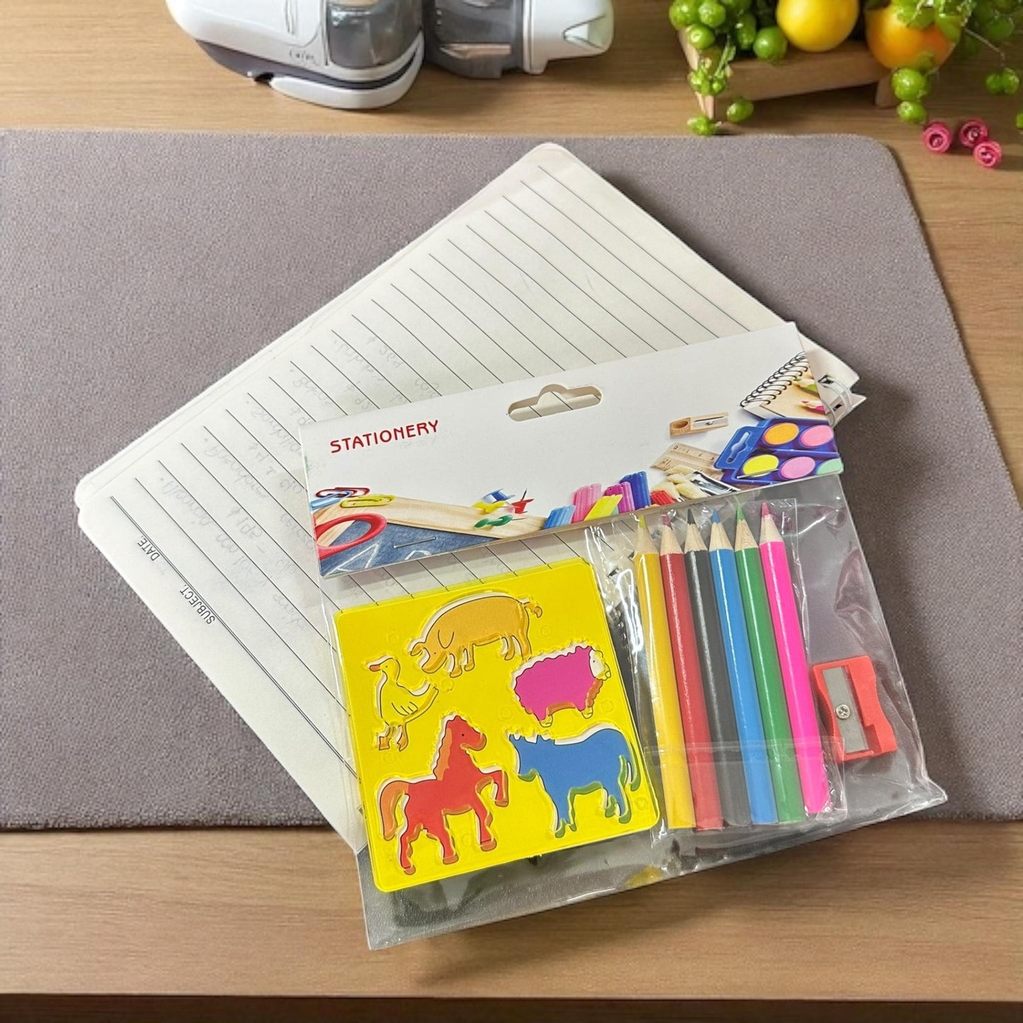 24 Sets de Dibujos Colores y sacapuntas $18.5 c/u