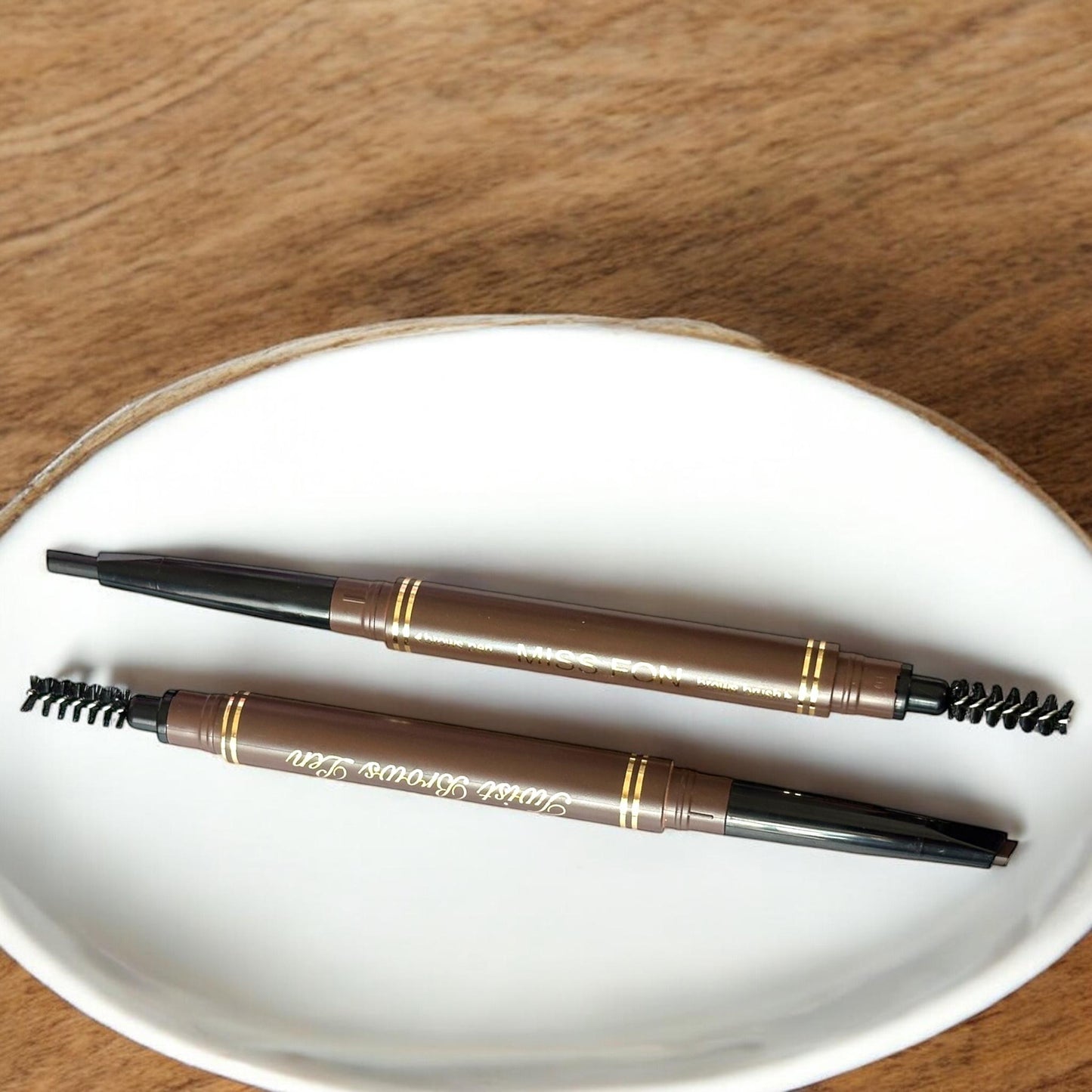 24 Lapiz para Ceja 2 en 1 $9.75 c/u