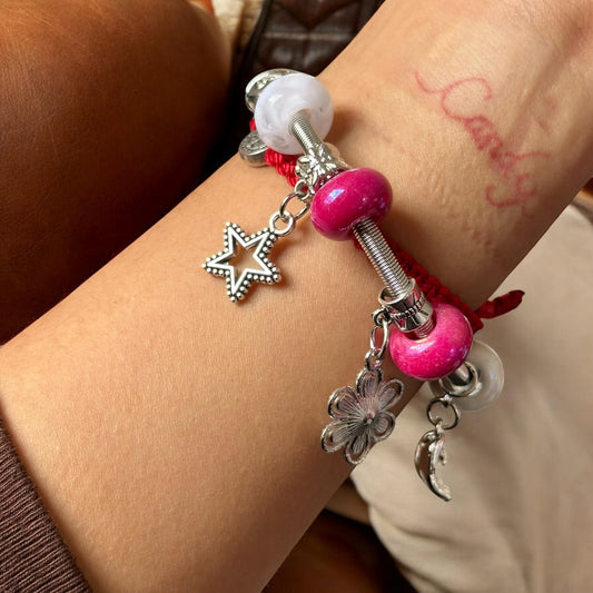 12 Pulseras Tipo Pandoras con Dijes de Figuras $14.9 c/u