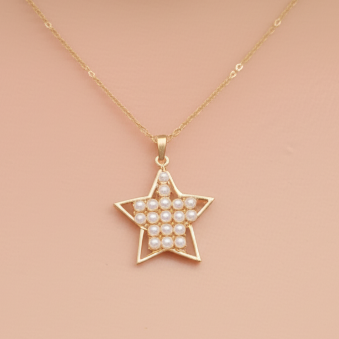 12 Collares con perlas diseños $7.48 c/u