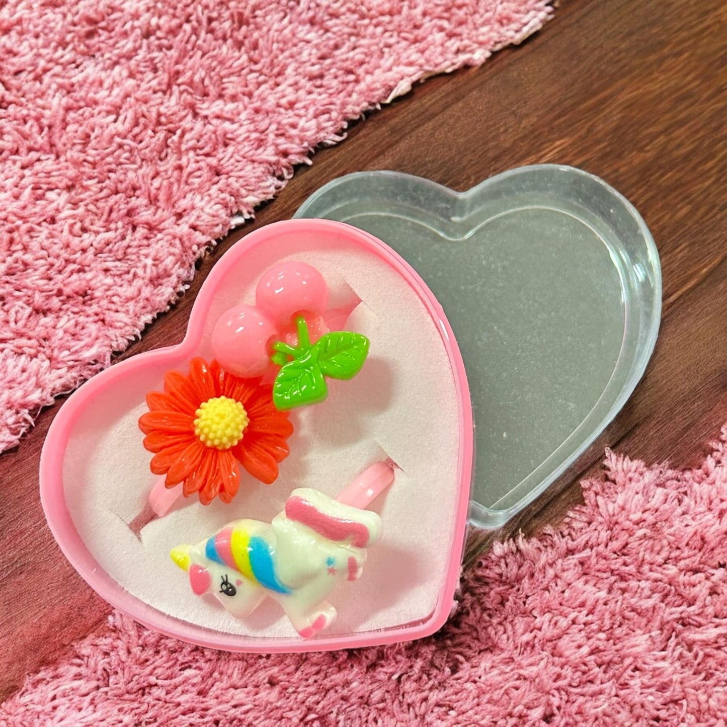 12 Corazón con 3 Anillos Figuras $9 c/u