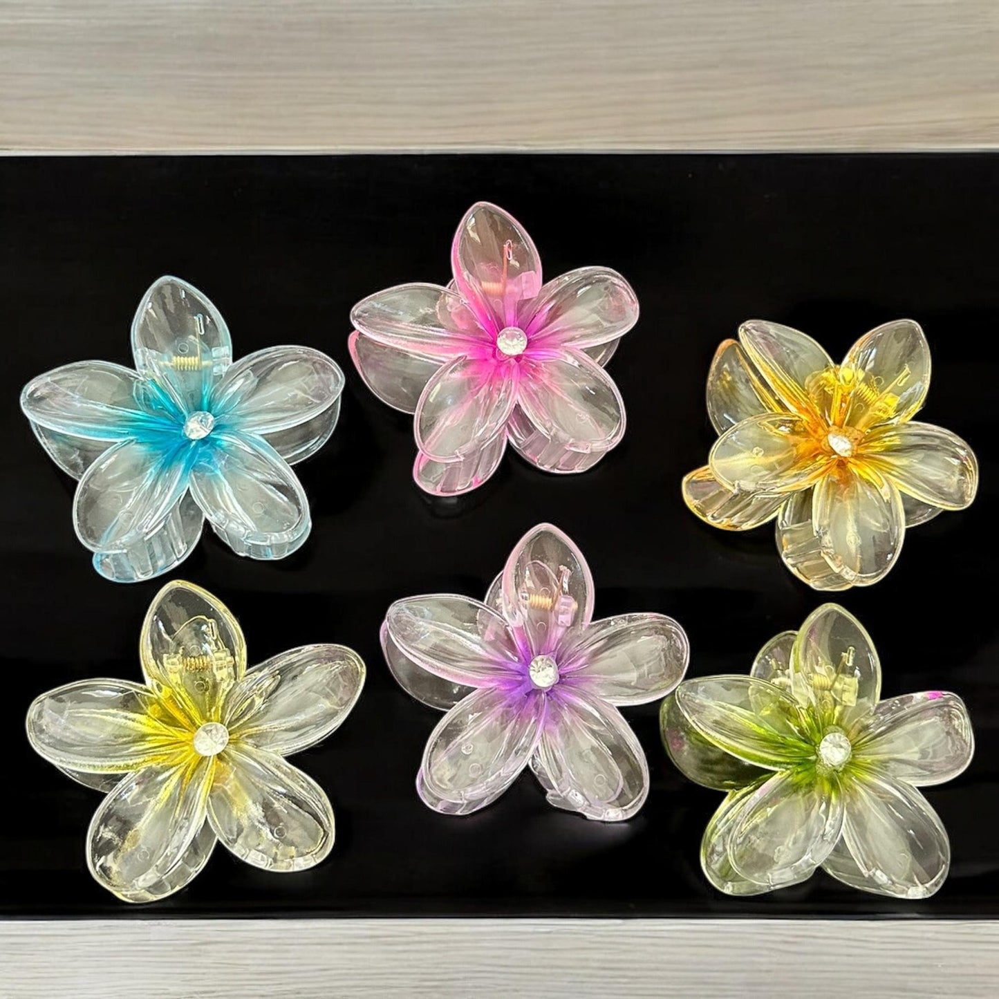 12 Pinzas Hawaiinas Cristalinas/Aperladas con Pedreria $13.5 c/u