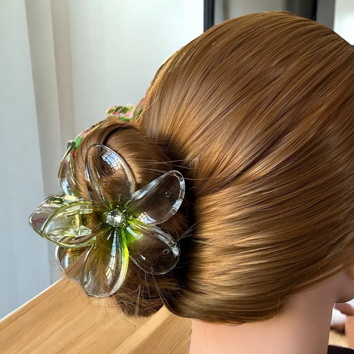 12 Pinzas Hawaiinas Cristalinas/Aperladas con Pedreria $13.5 c/u