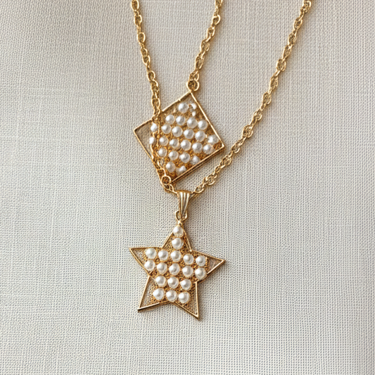 12 Collares con perlas diseños $7.48 c/u