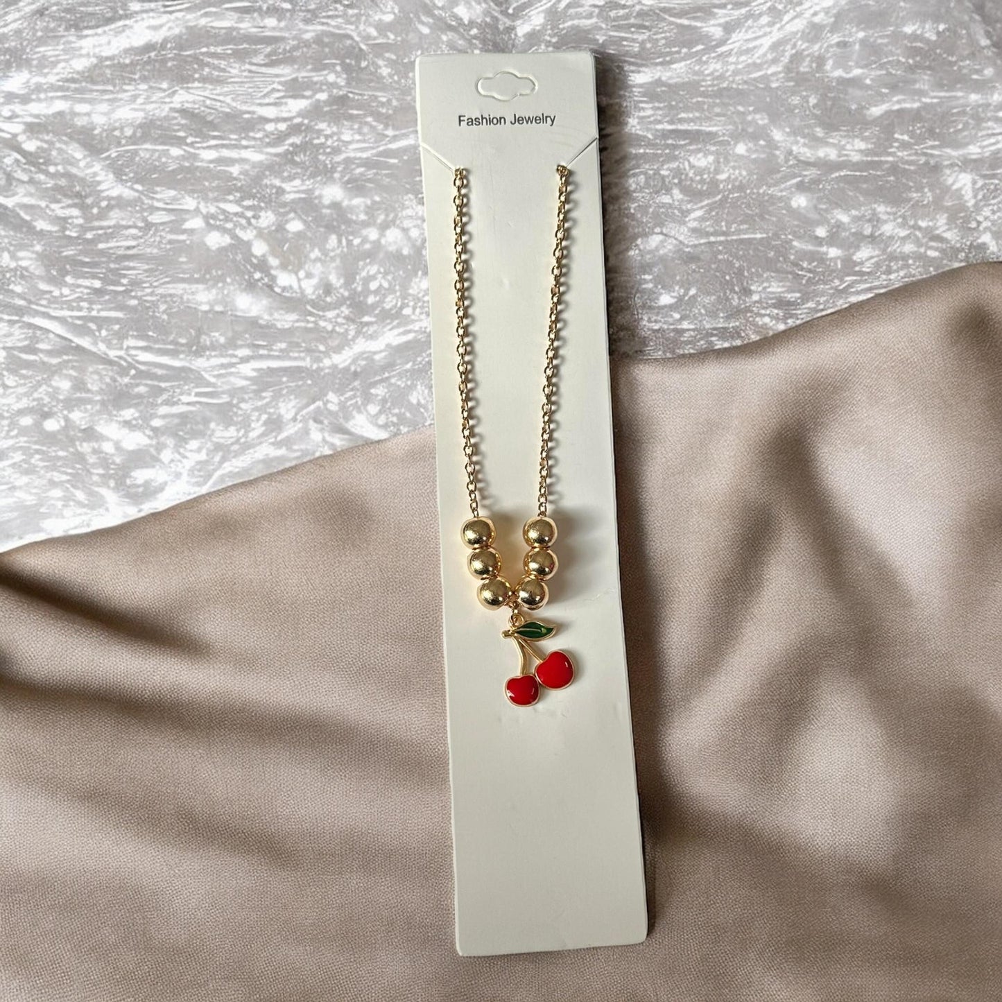 12 Collares Cerezas/Fresas Bolitas $8.3 c/u