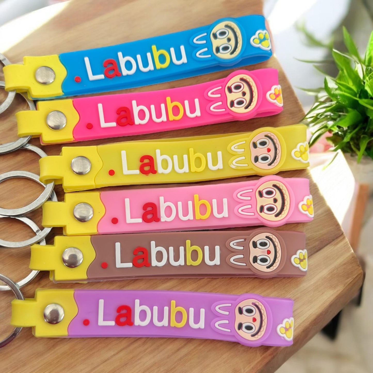 12 Labubus Llaveros hermosos 3D $8.5 c/u