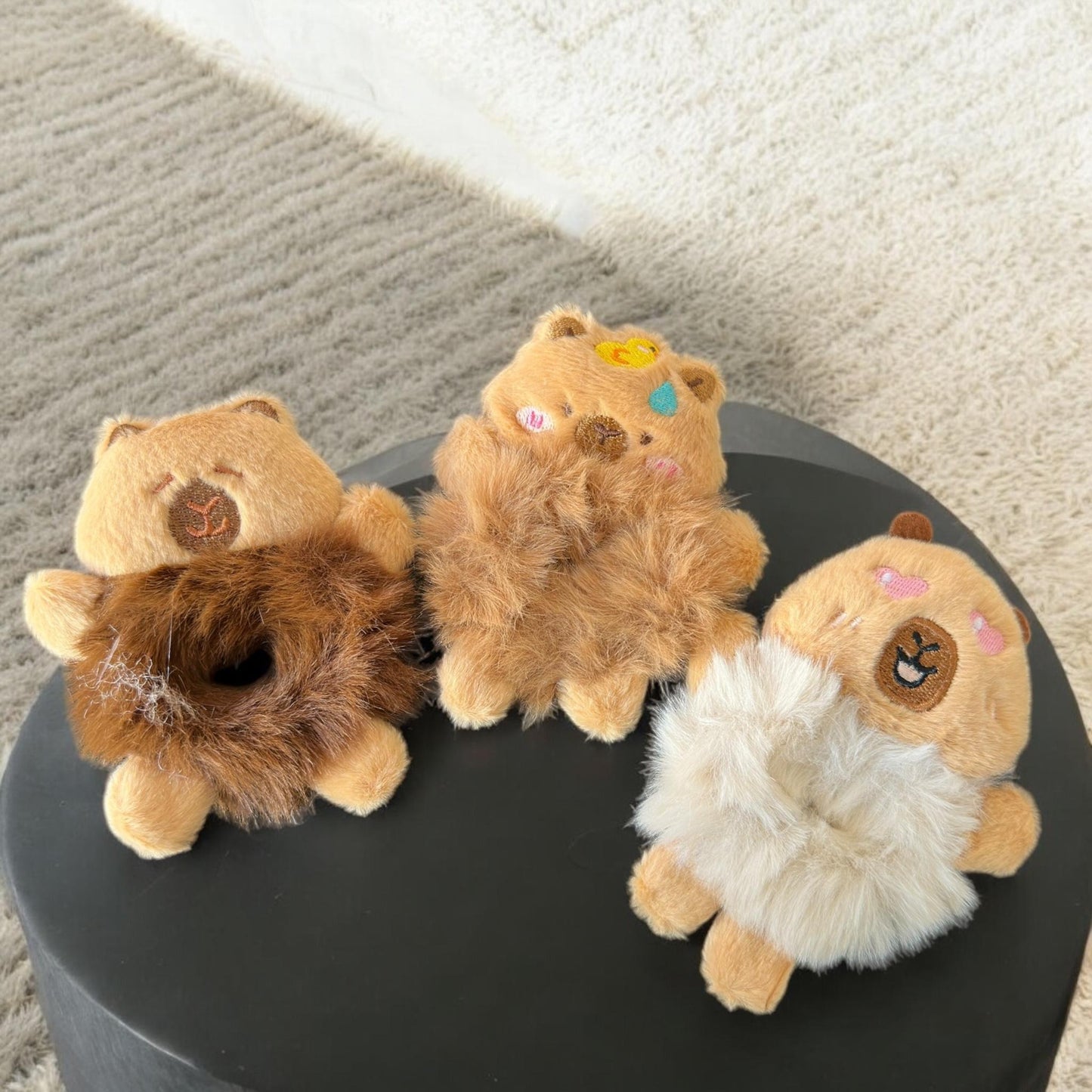 12 Scrunchie Capibara Hermosa para Cabello $13.5 c/u