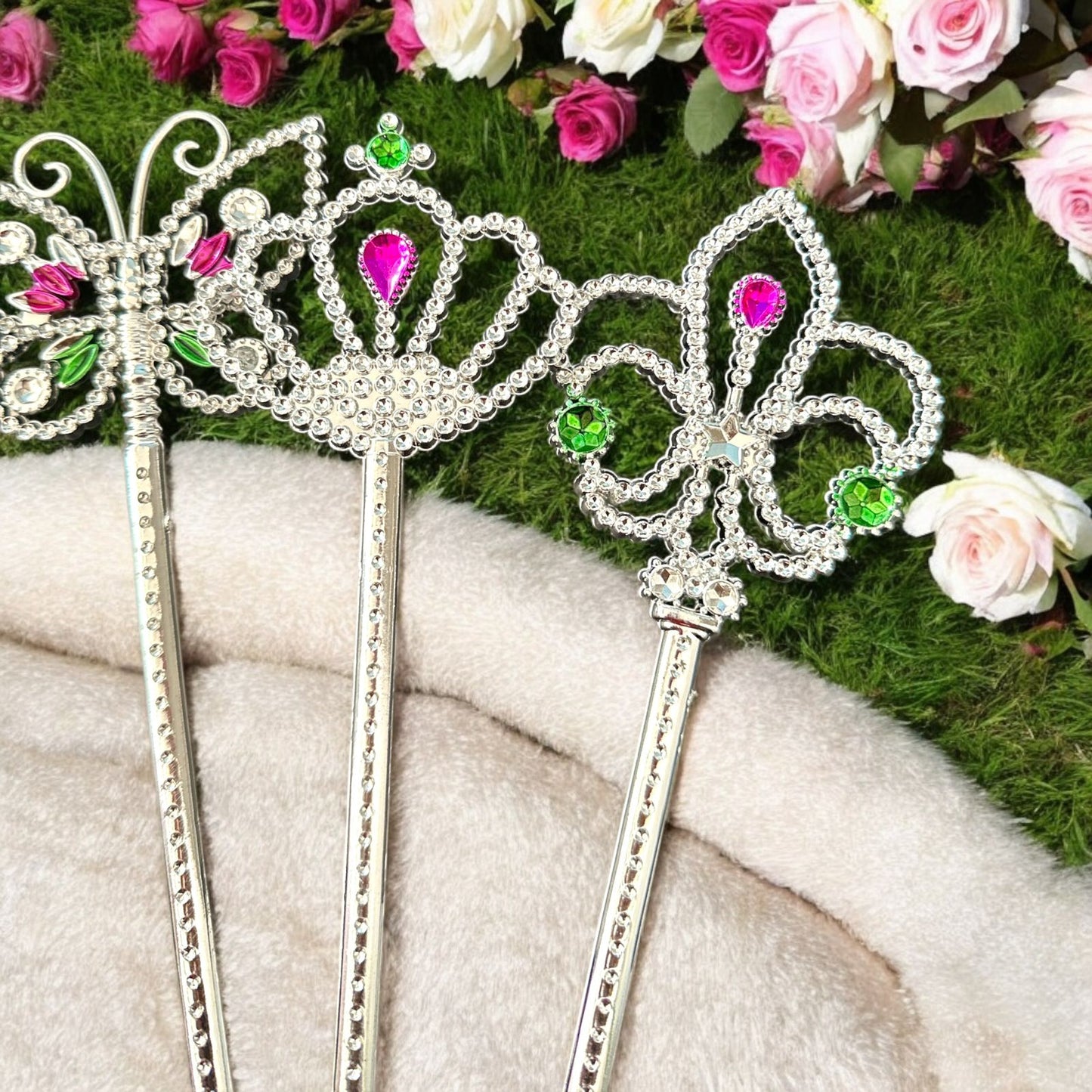 12 Varitas de Pincesa Plateada de Figuras $4.8 c/u