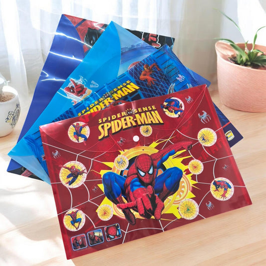 12 Folders Sanrio/Spiderman con Boton $6 c/u