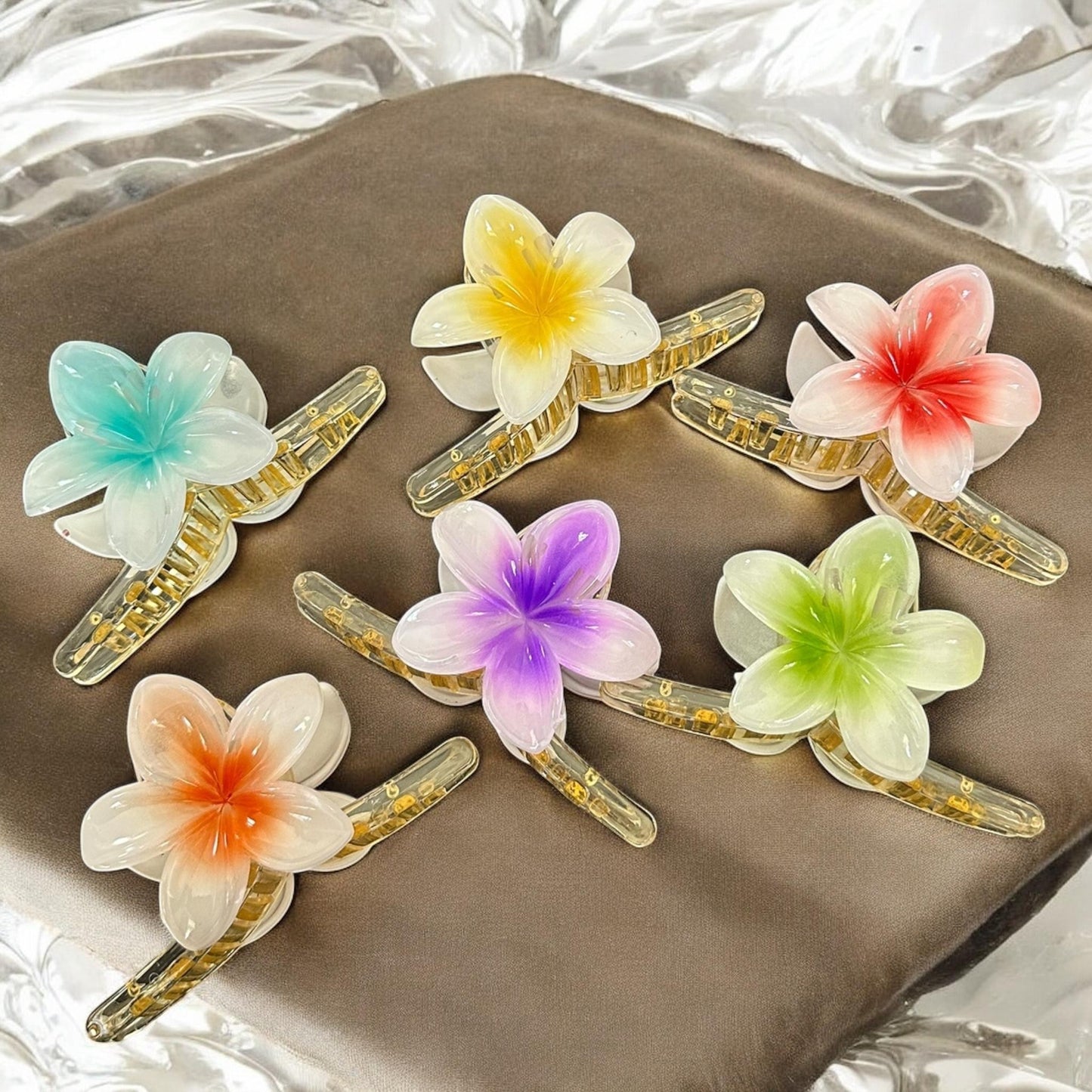 12 Pinzas Largas con Flor Hawaina $13 c/u