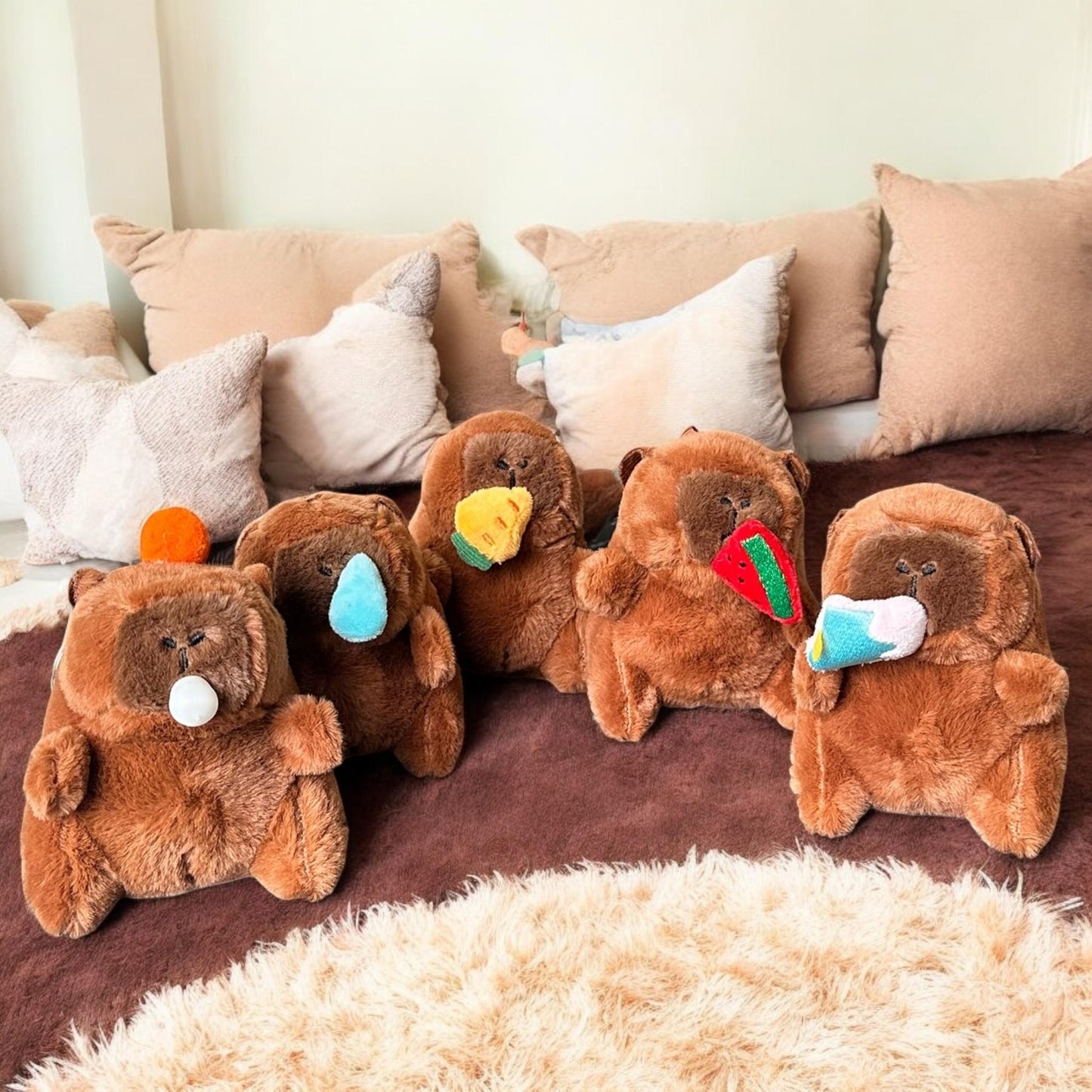 12 Llaveros Capibara con Accesorios $49 c/u