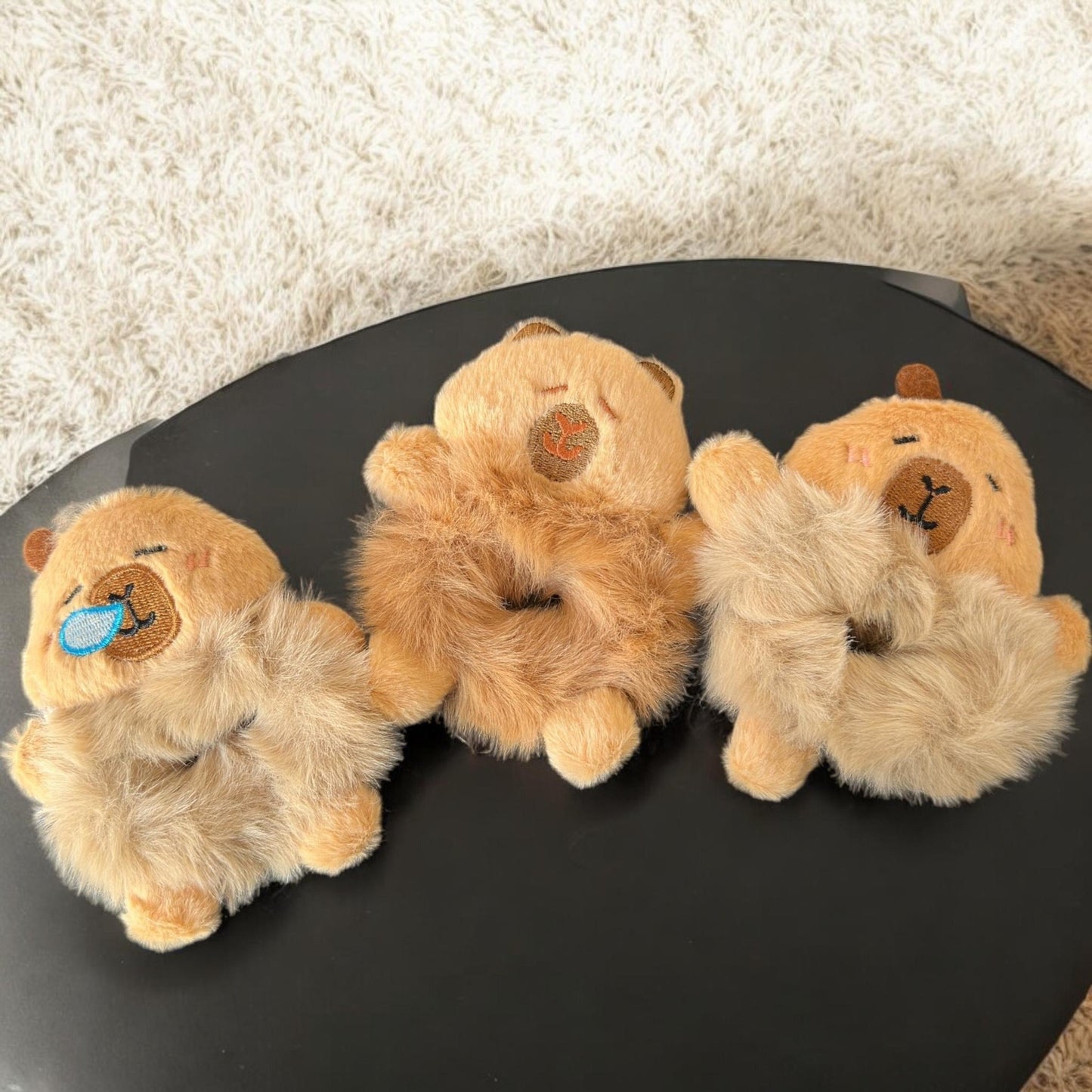 12 Scrunchie Capibara Hermosa para Cabello $13.5 c/u