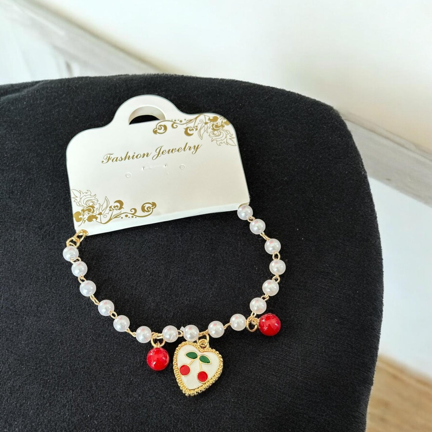 12 Pulseras Cherry con Dije, Perlas $12 c/u
