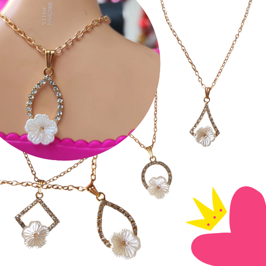 12 Collares con dije flor $6.80 c/u