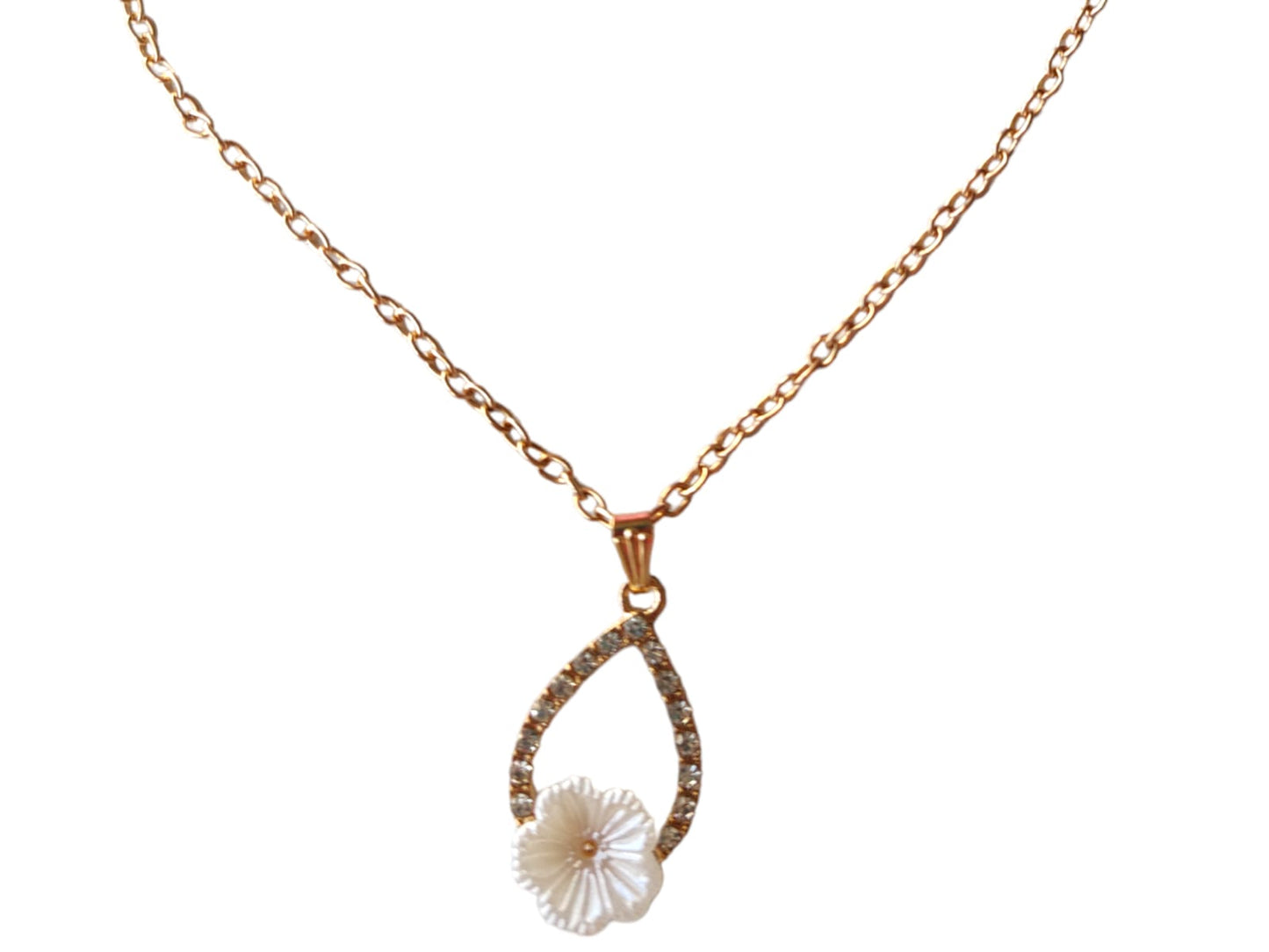 12 Collares con dije flor $6.80 c/u