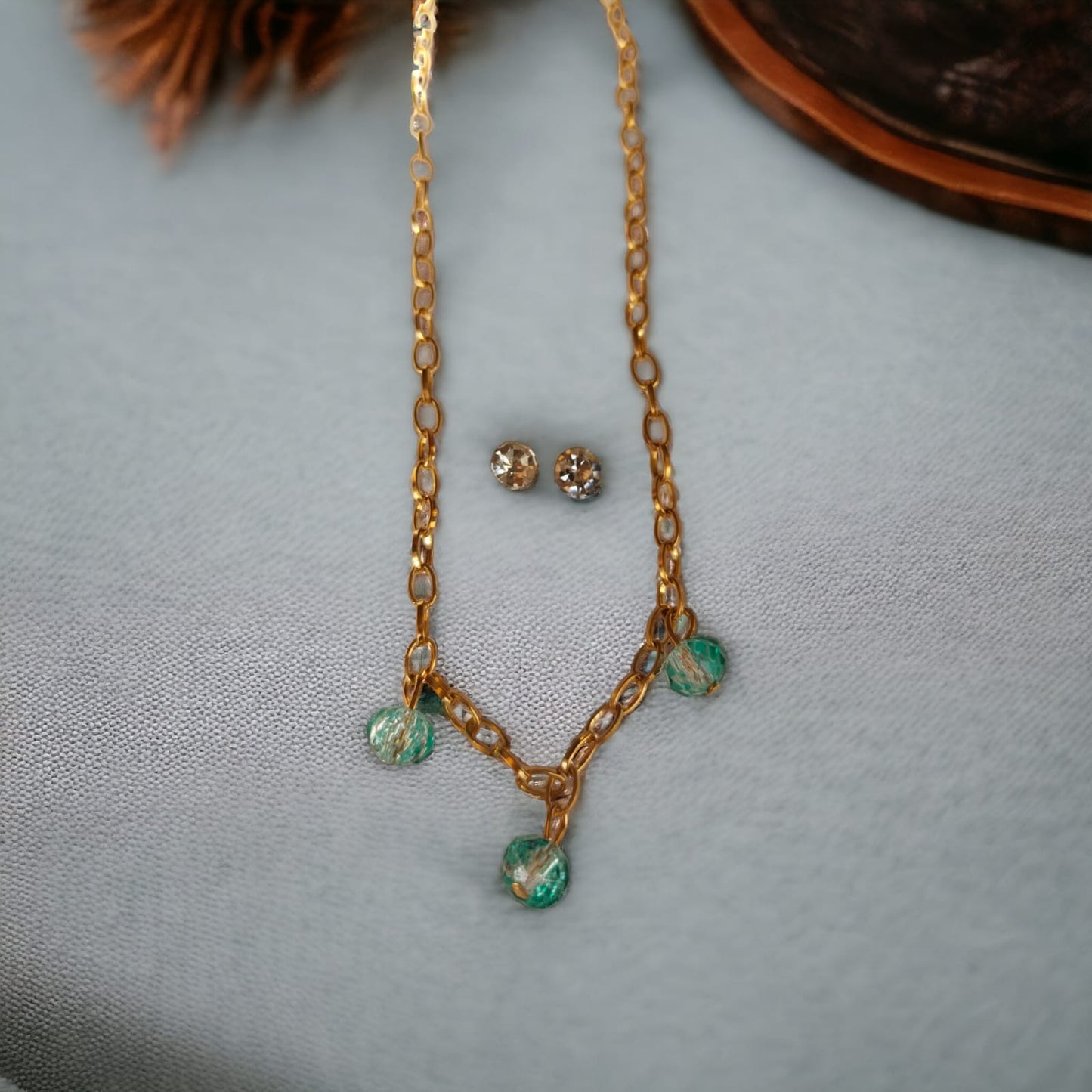 12 Sets aretes y collares pedrería $6.12 c/u