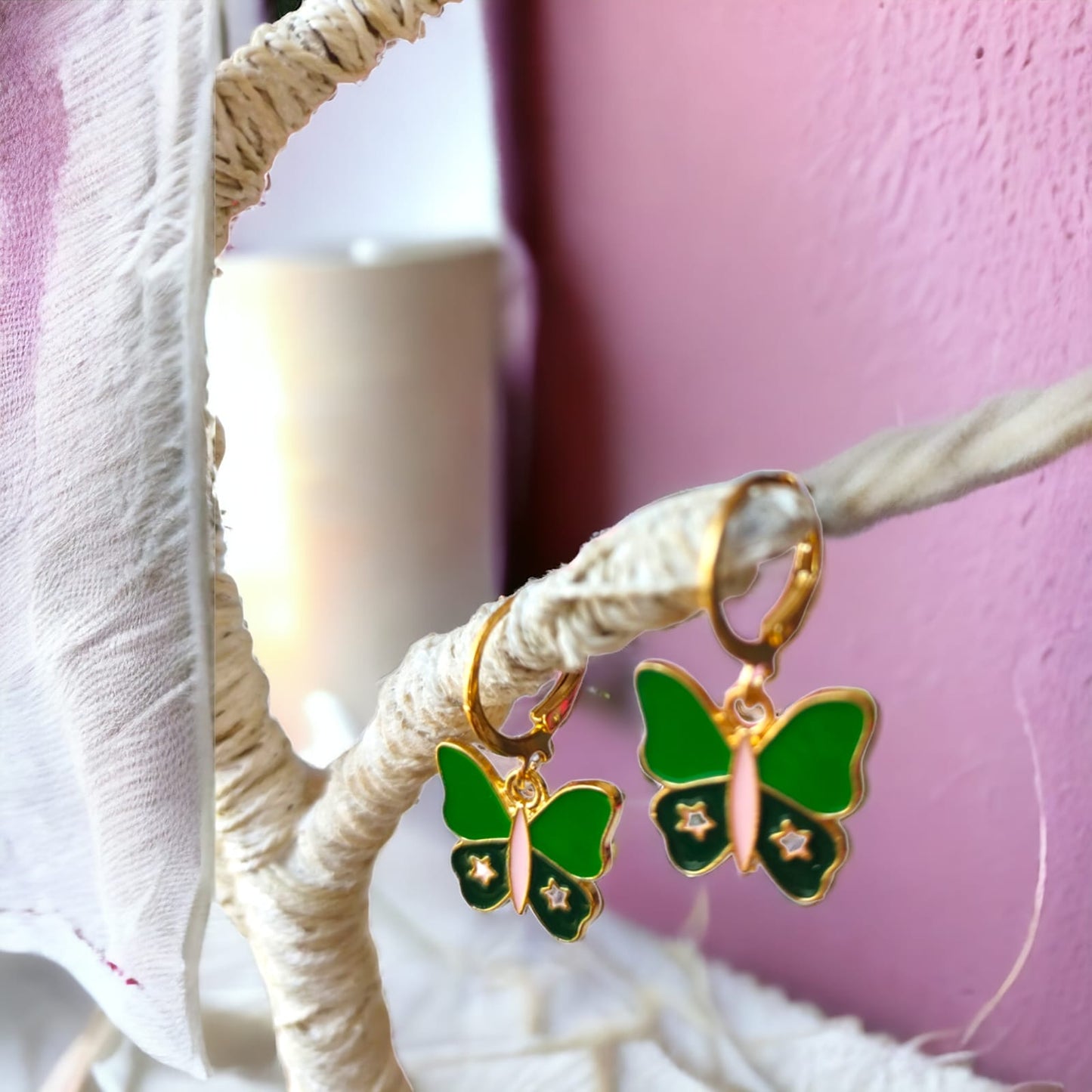 12 Sets de aretes diseños $6.80 C/U