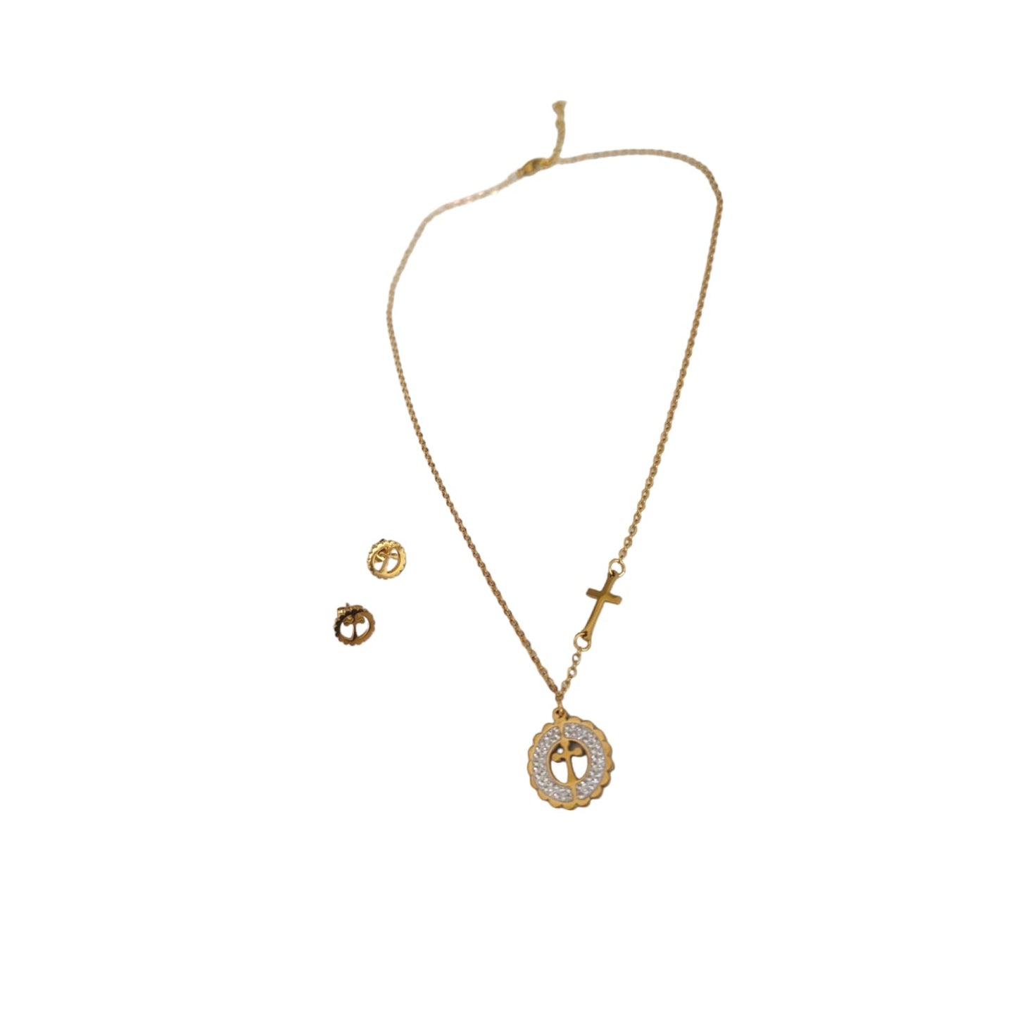 6 Sets de aretes con collares de acero $38C/U