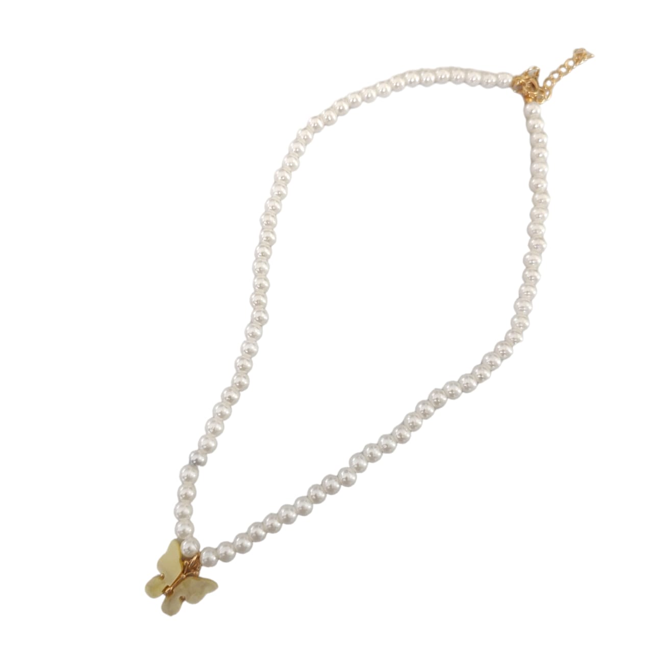 12 Collares con perlas mariposa $9.6 c/u