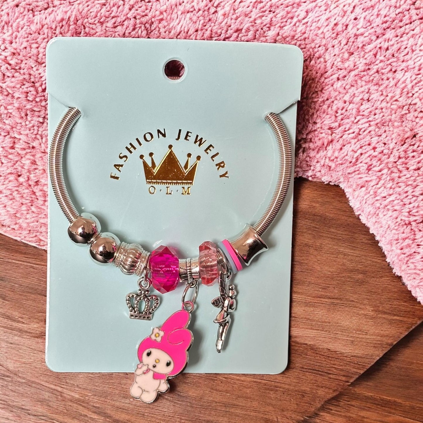 12 Pulseras Tipo Pandoras con Dijes de Figuras $14.9 c/u
