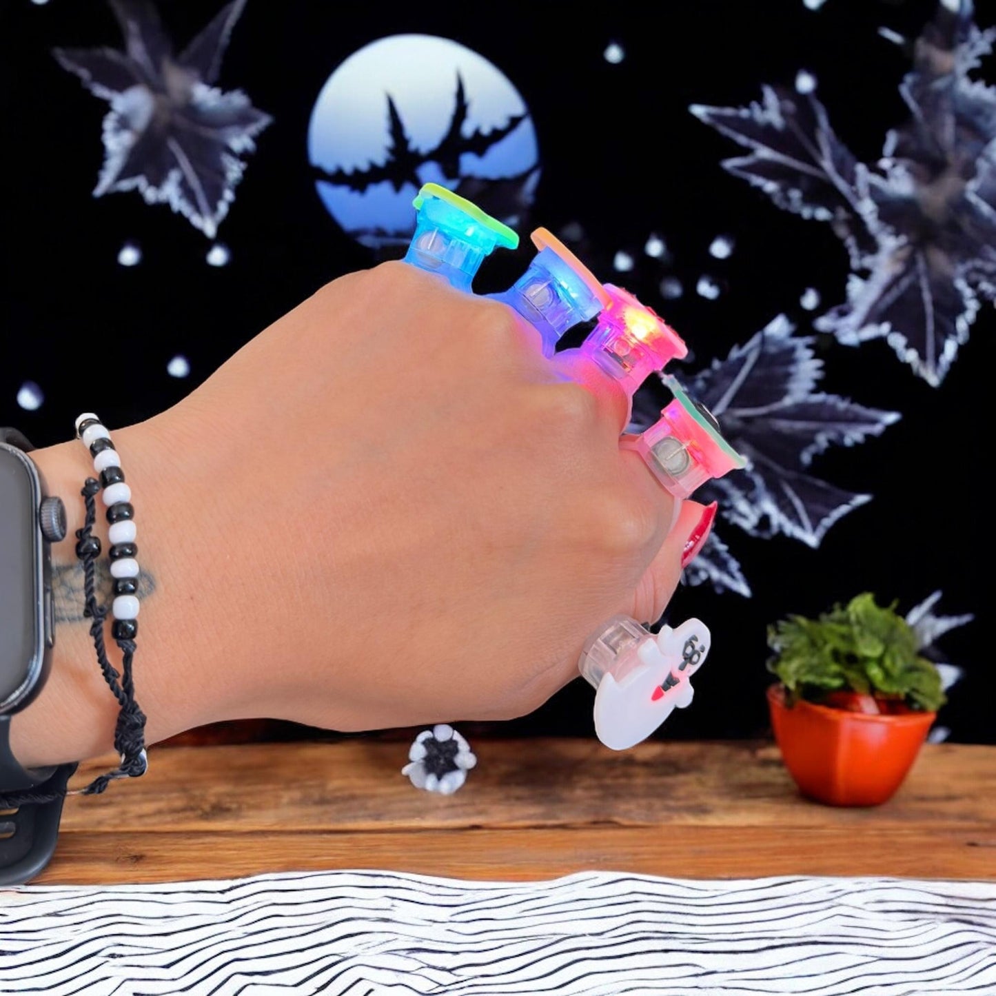 50 Anillos Halloween con figuras $2.52 c/u