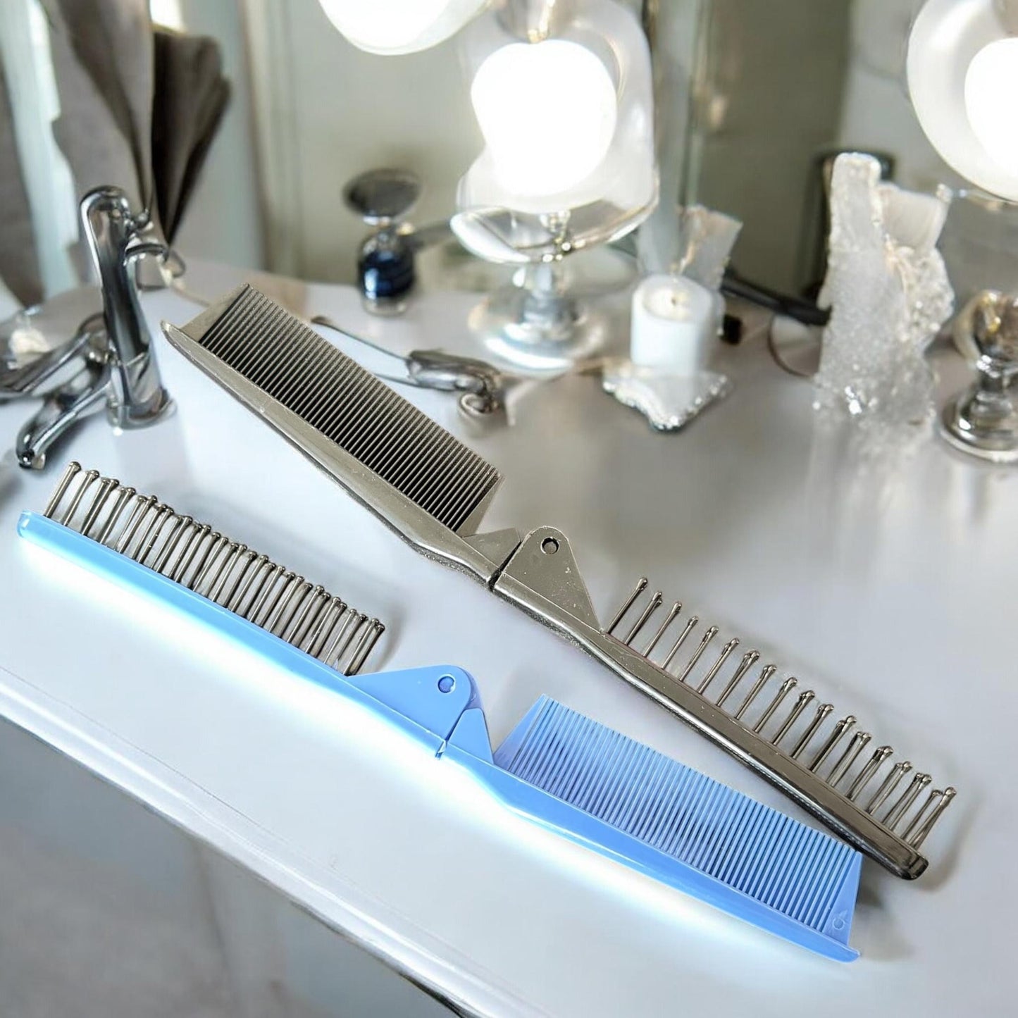 12 Cepillos y Peines 2 en 1 $9.8 c/u