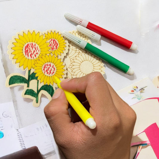 12 Sets para Pintar en Madera, Figuras y Plumones $8.9 c/u