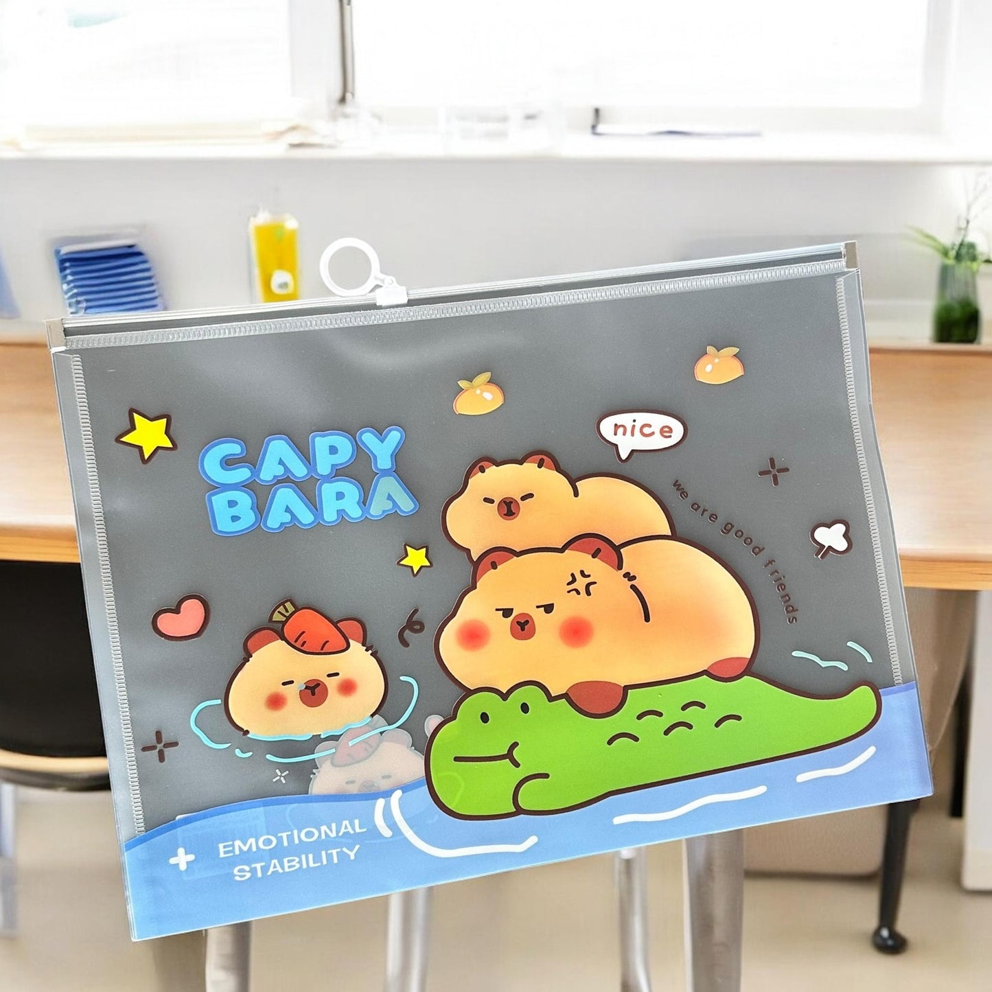 12 Folders Capibaras con Abre Facil $8.9 c/u