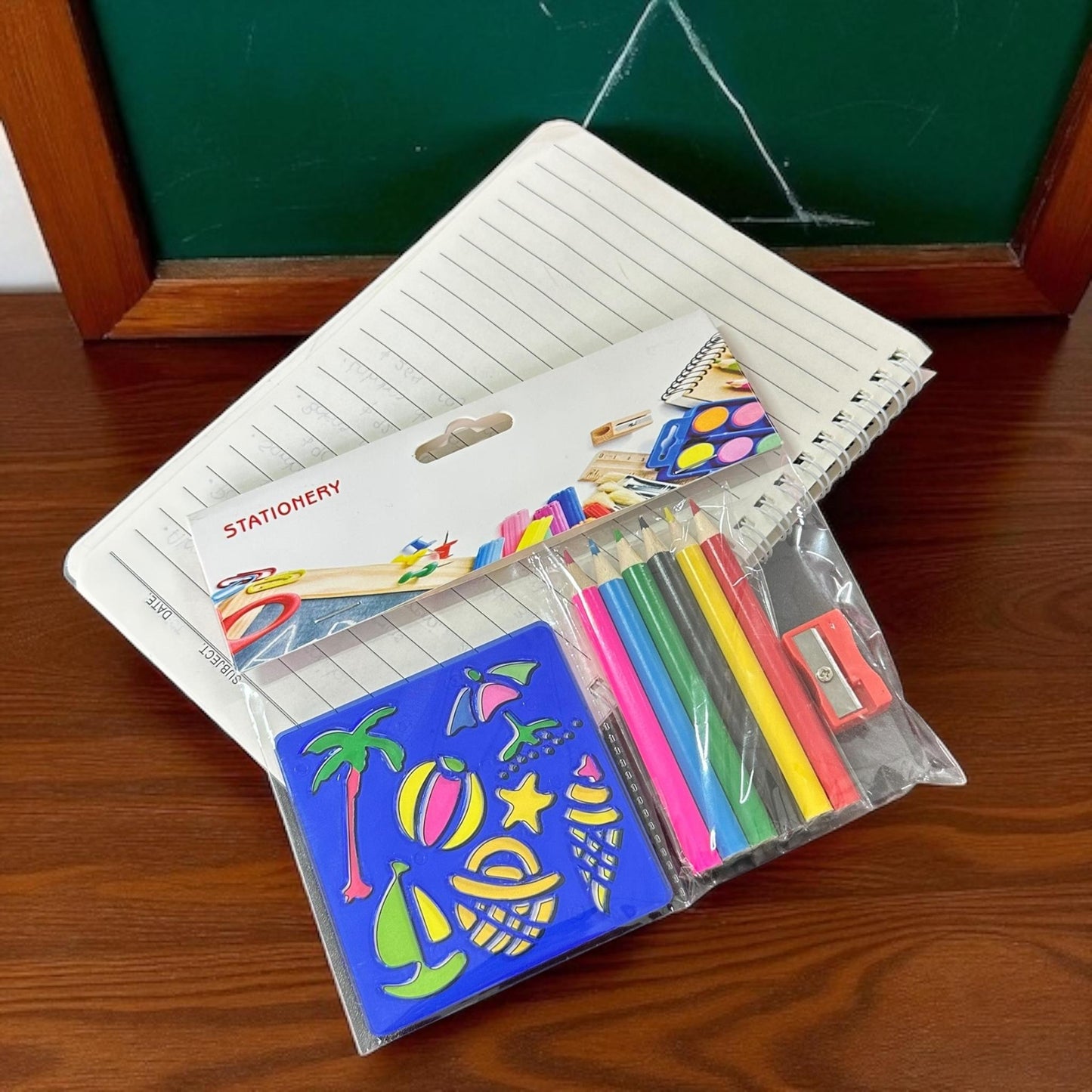 24 Sets de Dibujos Colores y sacapuntas $18.5 c/u
