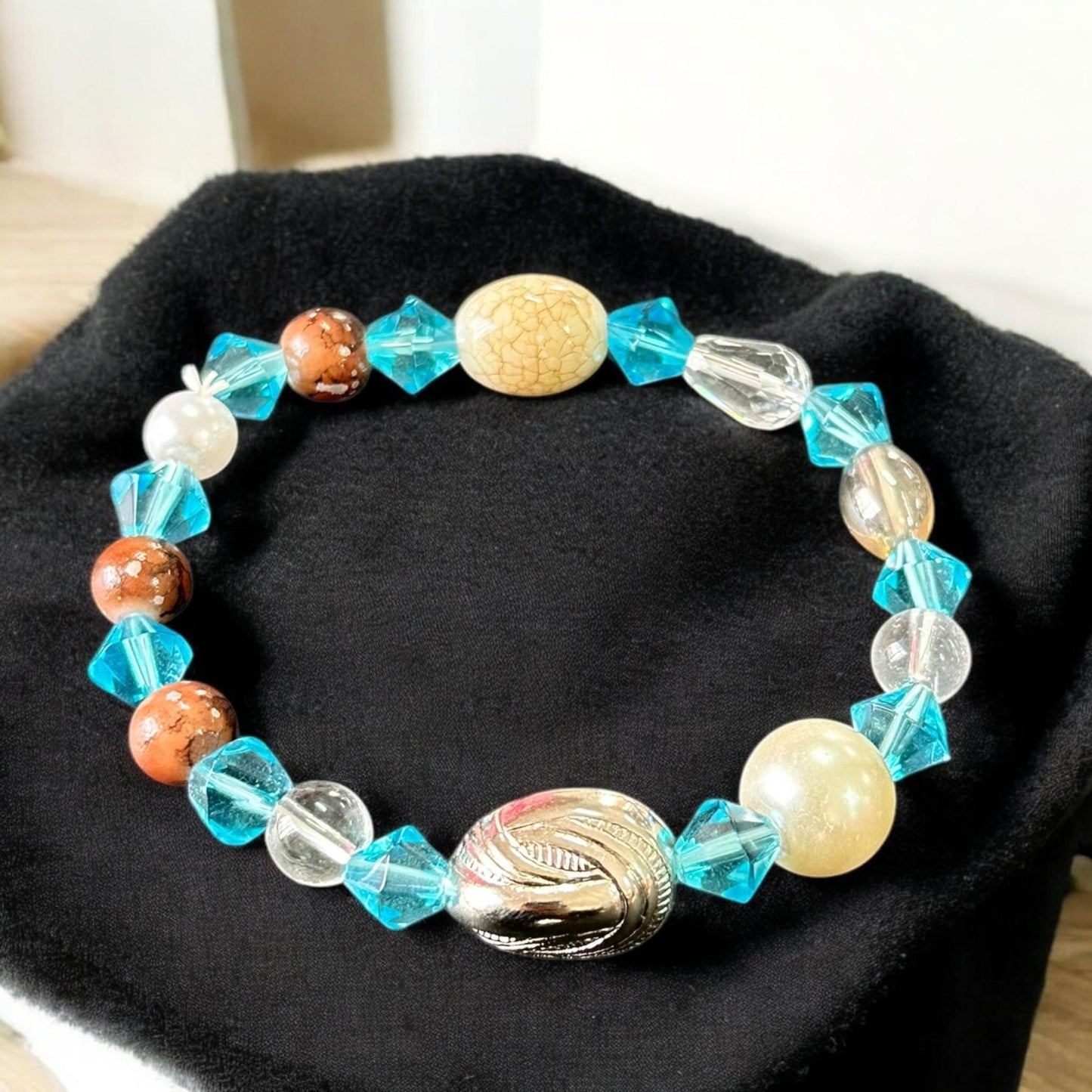 12 Pulseras Letras y Pedreria $3.9 c/u