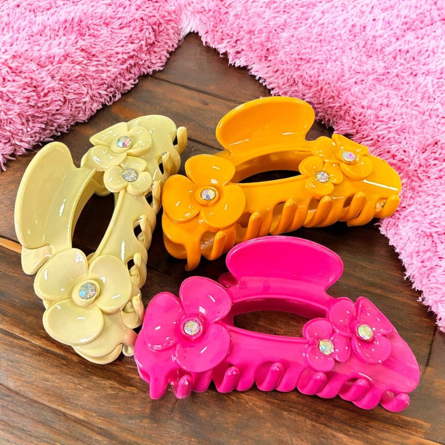 12 Pinzas Flores con Pedreria $12 c/u