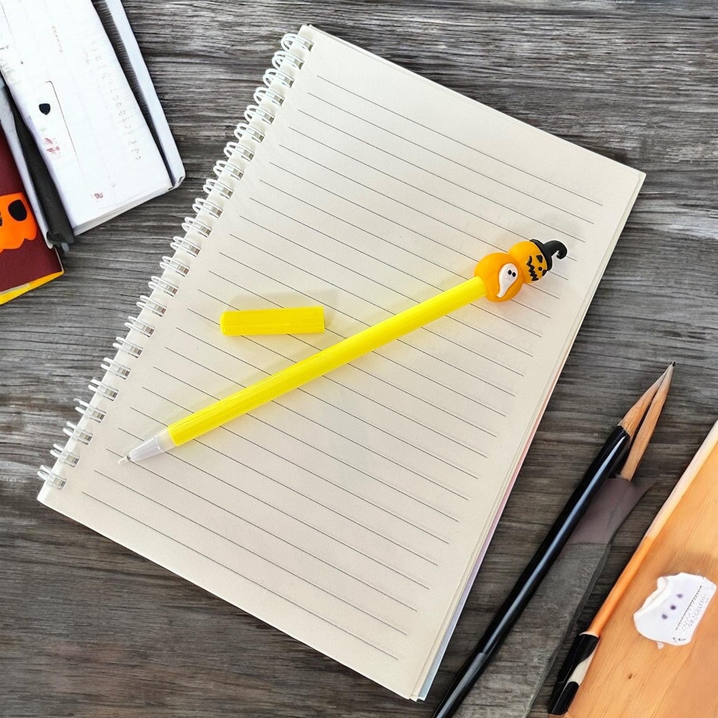 12 Lapiceros de Gel Halloween Figurita $5.5 c/u