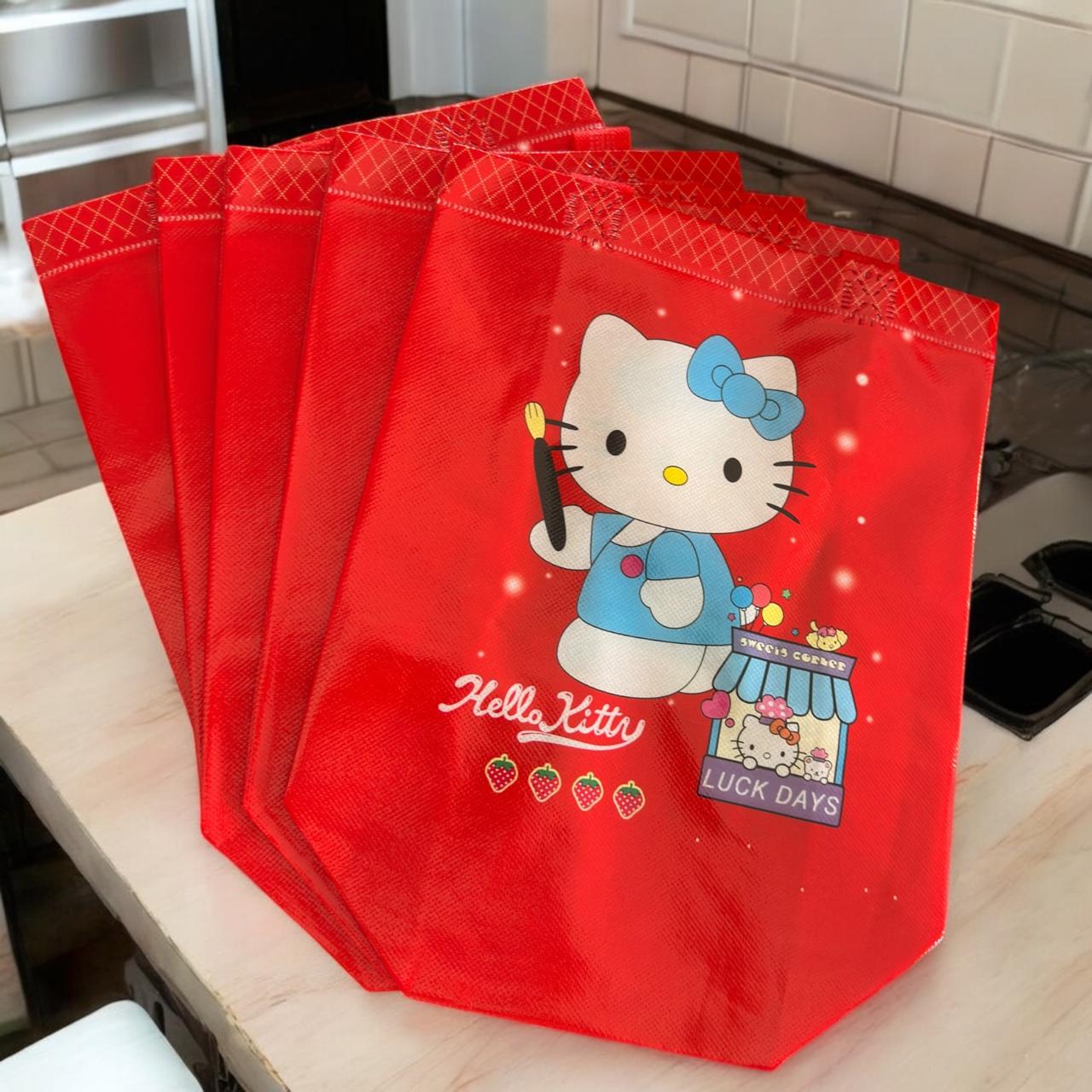 12 Bolsa Plastificada Sanrio  $5.9 c/u